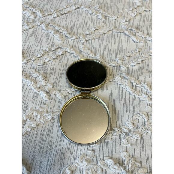 Japan Vtg Faux Mother of Pearl Abalone  Brass Collapsible Compact Make Up Mirror - Picture 6 of 6